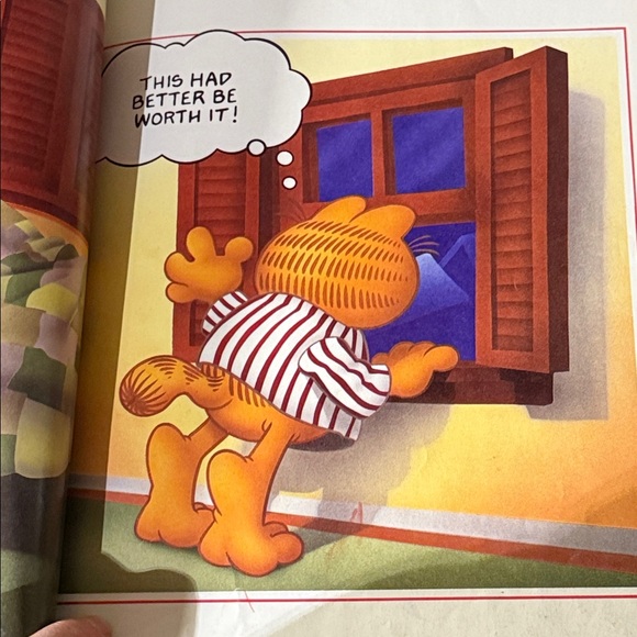 Garfield's Night Before Christmas Book - Picture 7 of 7